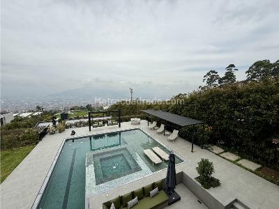 Casa de 4 alcobas en venta en El Chocho, Envigado, 783 m² · foto 15 de 20
