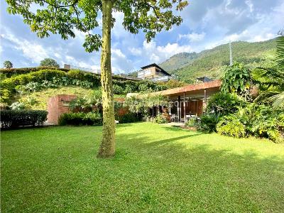 Casa de 3 alcobas en venta en El Poblado, Medellín · foto 4 de 20
