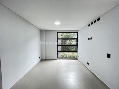 Apartamento de 3 alcobas en venta en El Poblado, Medellín, 400 m² · foto 8 de 10