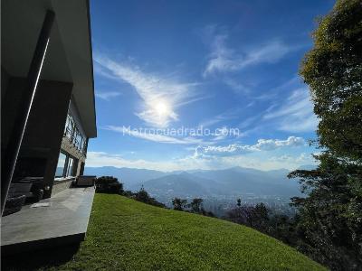 Casa de 3 alcobas en venta en El Poblado, Medellín · foto 12 de 13
