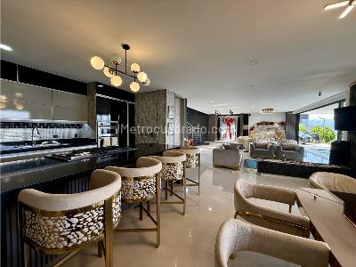 Casa de 4 alcobas en venta en Las Palmas, Medellín · foto 4 de 20