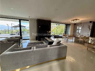 Casa de 4 alcobas en venta en Las Palmas, Medellín · foto 6 de 20