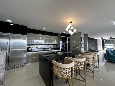 Casa de 4 alcobas en venta en Las Palmas, Medellín · foto 20 de 20