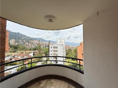Apartamento de 3 alcobas en venta en El Poblado, Medellín, 160 m² · foto 3 de 12
