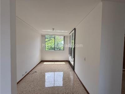 Apartamento de 3 alcobas en venta en El Poblado, Medellín, 160 m² · foto 8 de 12