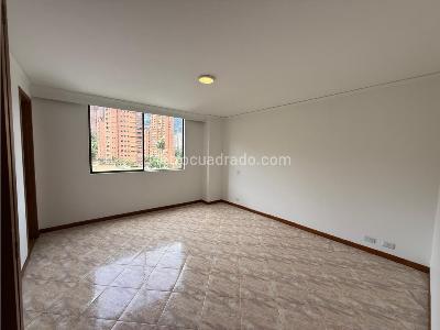 Apartamento de 3 alcobas en venta en El Poblado, Medellín, 160 m² · foto 9 de 12