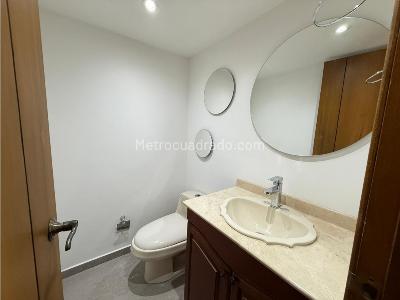 Apartamento de 3 alcobas en venta en El Poblado, Medellín, 160 m² · foto 12 de 12