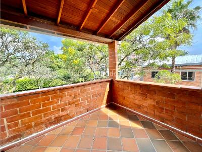 Casa de 3 alcobas en venta en Suramerica, Itagüí, 140 m² · foto 12 de 18