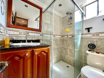 Casa de 3 alcobas en venta en Suramerica, Itagüí, 140 m² · foto 17 de 18
