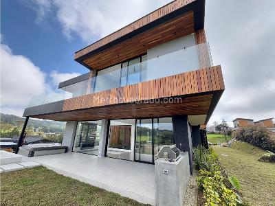 Casa de 4 alcobas en venta en Alto De Las Palmas, Envigado, 460 m² · foto 4 de 20