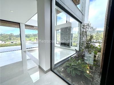 Casa de 4 alcobas en venta en Alto De Las Palmas, Envigado, 460 m² · foto 11 de 20