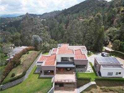 Casa de 4 alcobas en venta en Loma Del Escobero, Envigado, 700 m² · foto 13 de 20