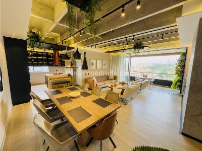 Apartamento de 3 alcobas en venta en Loma Del Escobero, Envigado, 209 m² · foto 3 de 20