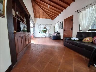 Casa de 5 alcobas en venta en Rionegro, Rionegro, 1268 m² · foto 8 de 20