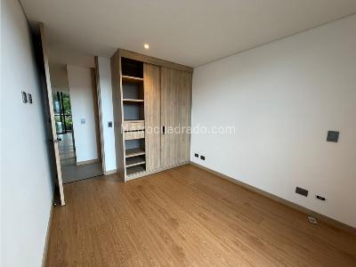 Apartamento en venta en La Castellana, Medellín · foto 5 de 20