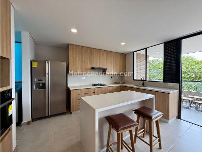 Apartamento en venta en Loma De Las Brujas, Envigado · foto 4 de 16