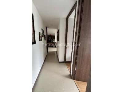 Apartamento de 3 alcobas en venta en Aves Marias, Sabaneta, 84 m² · foto 12 de 13