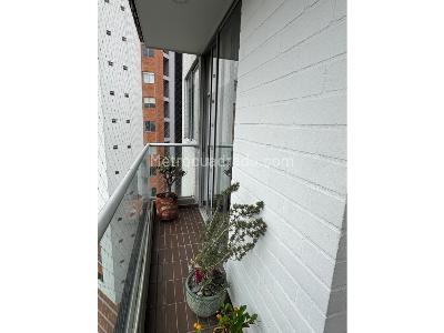 Apartamento de 3 alcobas en venta en Aves Marias, Sabaneta, 84 m² · foto 3 de 13