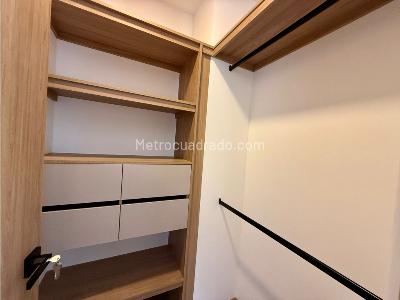 Apartamento de 3 alcobas en venta en Loma De Las Brujas, Envigado, 111 m² · foto 16 de 17