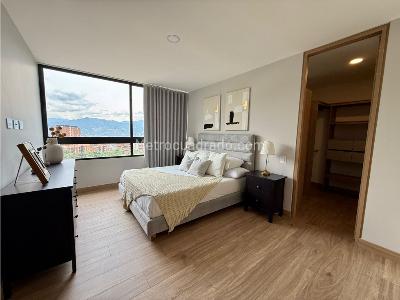 Apartamento de 3 alcobas en venta en Loma De Las Brujas, Envigado, 111 m² · foto 13 de 17