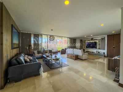 Apartamento de 3 alcobas en venta en El Poblado, Medellín, 246 m² · foto 4 de 20