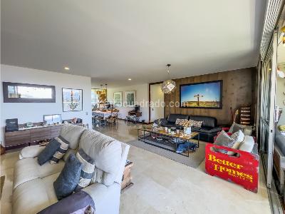 Apartamento de 3 alcobas en venta en El Poblado, Medellín, 246 m² · foto 5 de 20