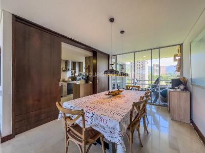 Apartamento de 3 alcobas en venta en El Poblado, Medellín, 246 m² · foto 6 de 20