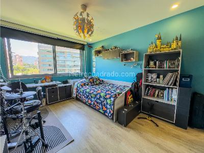 Apartamento de 3 alcobas en venta en El Poblado, Medellín, 246 m² · foto 11 de 20