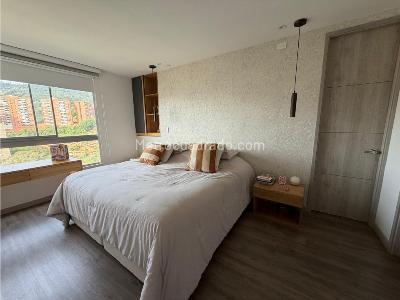 Apartamento de 3 alcobas en venta en Loma De Las Brujas, Envigado, 173 m² · foto 10 de 19
