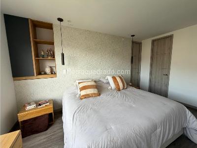 Apartamento de 3 alcobas en venta en Loma De Las Brujas, Envigado, 173 m² · foto 11 de 19