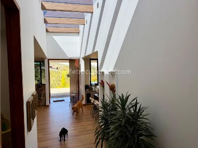 Casa de 4 alcobas en venta en Alto De Las Palmas, Envigado · foto 2 de 20