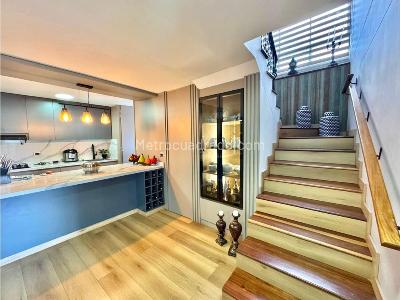 Apartamento de 3 alcobas en venta en Castropol, Medellín, 224 m² · foto 7 de 12