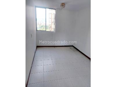 Apartamento de 3 alcobas en venta en Laureles, Medellín, 83 m² · foto 12 de 20