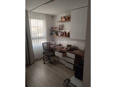 Casa de 5 alcobas en venta en Envigado, Envigado, 300 m² · foto 17 de 20