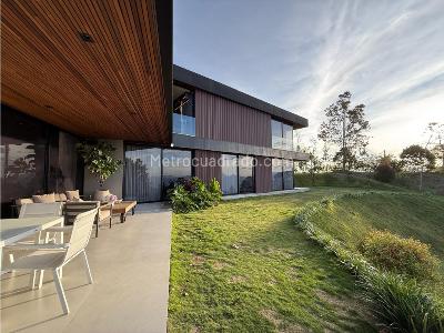 Casa de 4 alcobas en venta en Alto De Las Palmas, Medellín · foto 6 de 10