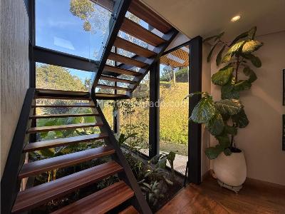 Casa de 4 alcobas en venta en Alto De Las Palmas, Medellín · foto 9 de 10
