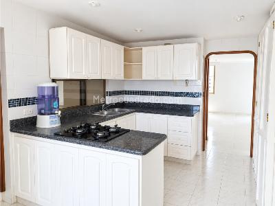 Apartamento de 4 alcobas en venta en Bolivariana, Medellín, 187 m² · foto 6 de 17