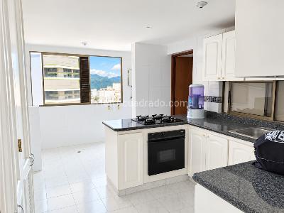 Apartamento de 4 alcobas en venta en Bolivariana, Medellín, 187 m² · foto 7 de 17