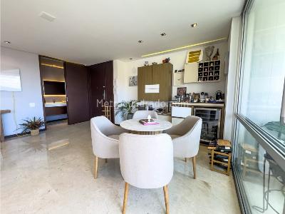 Apartamento de 3 alcobas en venta en El Tesoro, Medellín, 200 m² · foto 13 de 20