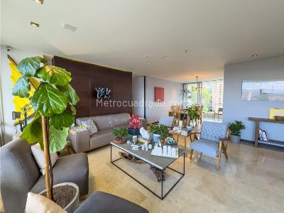 Apartamento de 3 alcobas en venta en El Tesoro, Medellín, 200 m² · foto 14 de 20
