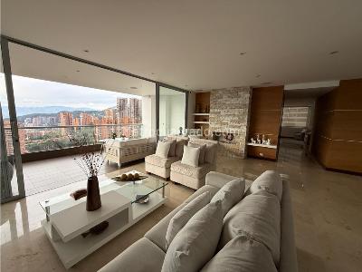 Apartamento de 3 alcobas en venta en El Poblado, Medellín, 255 m² · foto 3 de 12