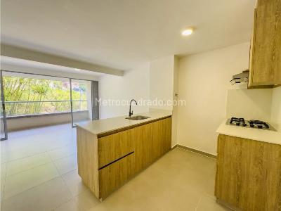 Apartamento en venta en Loma Del Escobero, Envigado · foto 2 de 20
