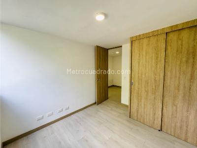 Apartamento en venta en Loma Del Escobero, Envigado · foto 15 de 20