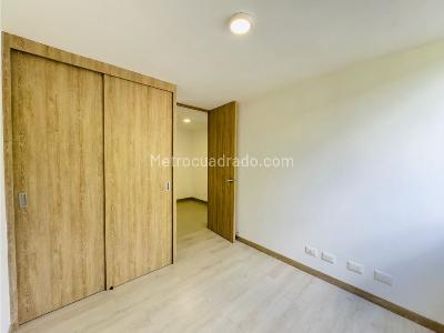 Apartamento en venta en Loma Del Escobero, Envigado · foto 18 de 20