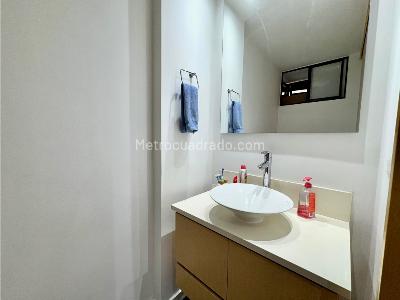 Casa de 3 alcobas en venta en El Esmeraldal, Envigado, 190 m² · foto 7 de 20