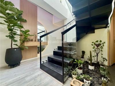 Casa de 3 alcobas en venta en El Esmeraldal, Envigado, 190 m² · foto 9 de 20