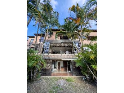 Casa de 4 alcobas en venta en Loma Benedictinos, Envigado, 178 m² · foto 2 de 20