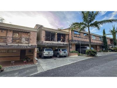 Casa de 4 alcobas en venta en Loma Benedictinos, Envigado, 178 m² · foto 5 de 20
