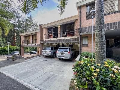 Casa de 4 alcobas en venta en Loma Benedictinos, Envigado, 178 m² · foto 6 de 20