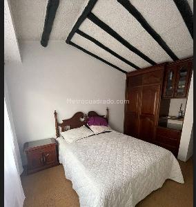Casa de 4 alcobas en venta en Alhambra, Bogotá, 305 m² · foto 15 de 16